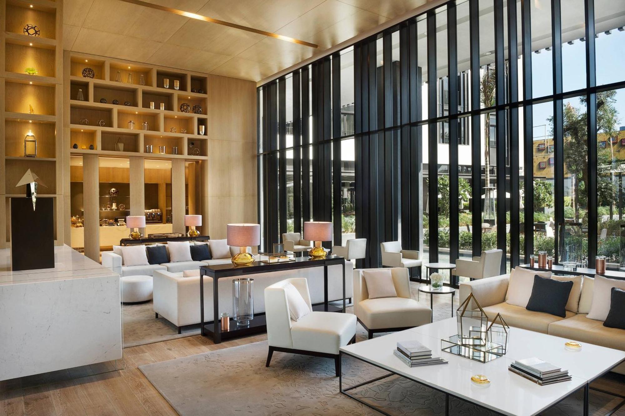 La Ville Hotel & Suites City Walk Dubai, Autograph Collection Eksteriør billede The lobby of the hotel