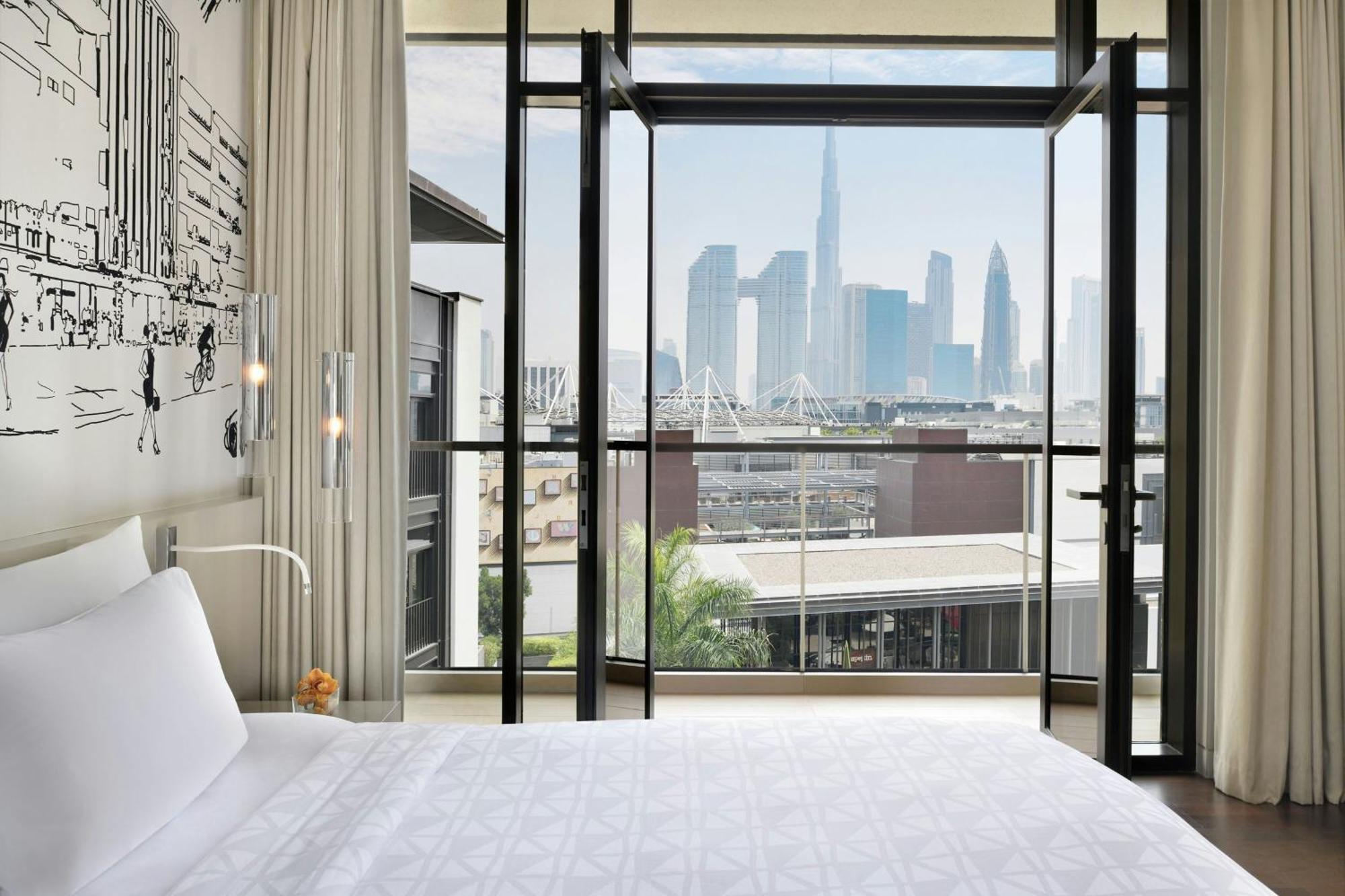 La Ville Hotel & Suites City Walk Dubai, Autograph Collection Eksteriør billede A guest room at the West Hollywood hotel